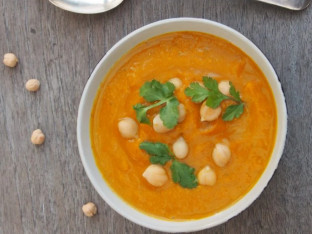 Recept dana:  Posna čorba od bundeve i leblebija