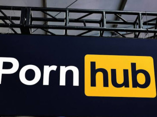 Bivši vlasnik "Pornhaba" zainteresovan za kupovinu "Lukoilove" međunarodne imovine
