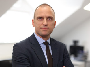 Obveznice rastu, investitori priželjkuju dividende