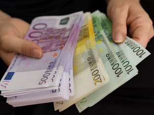 Nestašica evra u mjenjačnicama