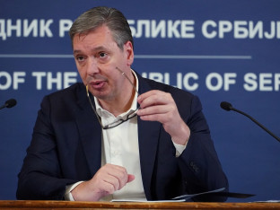 Vučić: Postoje tri scenarija za NIS