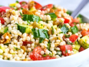 Recept dana: Posna kuskus salata sa povrćem i limunom