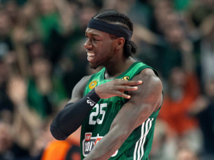 PAO u problemima pred Fener