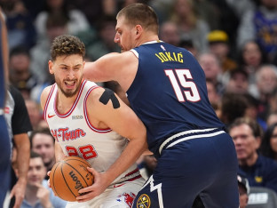 Jokić u tripl-dabl okršaju srušio Šenguna