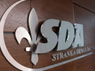 SDA zbog Trgovske gore "oplela" po Bećiroviću i Konakoviću