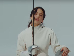 Latino pop diva Rosalija objavila video-spot za pjesmu "La Perla"