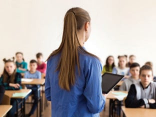 Od Nove godine veće plate zaposlenima u prosvjeti i kulturi