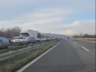 Veliki kolaps uslijed više lančanih sudara