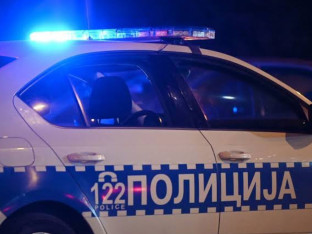 U saobraćajnoj nesreći teško povrijeđeni vozač i maloljetno lice