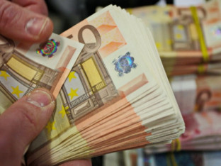 Banke u Srbiji mijenjaju samo do 100 evra