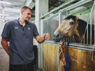 Jokić: Kad progutaš konjsku dlaku kao mali... (FOTO)