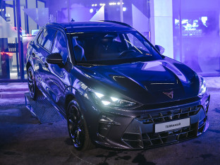 CUPRA Garage стигао у Бањалуку – нови правац страсти и перформанси ФОТО