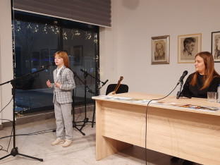 Maja Kovačević od prodaje svojih knjiga školuje svoje 11 djece
