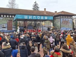 У Шипову организована дјечија Нова година