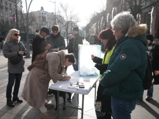 Studenti u blokadi prikupljaju potpise građana za raspisivanje izbora