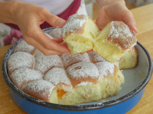 Buhtle sjajna domaća poslastica meka kao duša, gdje se svaki zalogaj prosto topi u ustima