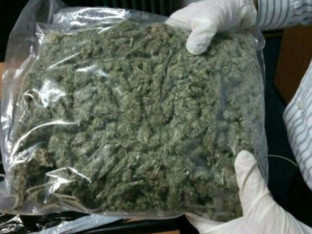 Devet lica uhapšeno, pronađeni kokain i marihuana