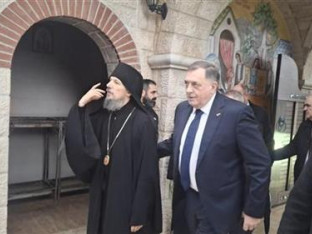 Додик у Мркоњићима, дочекао га митрополит Димитрије