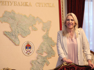 Цвијановићева: Снага великог празника да све окупи око хришћанских вриједности