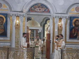 Porfirije služio u Hramu Svetog Save jutarnju Božićnu liturgiju