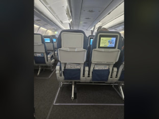 Doplatio za bolje mjesto u avionu, smjestili ga pored toaleta