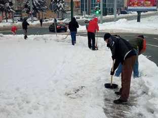 Čišćenje snijega u Sarajevu: Prijavilo se 10, odustalo 7