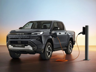 Тојота представила електрични Hilux за Европу