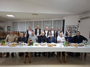 Одржано „Српско сијело" у Вишеграду, са гусларима се дружио и Род Благојевић (ФОТО)