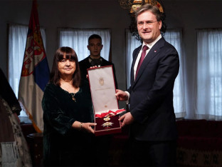 Selaković uručio Karađorđevu zvezdu književnici Ljiljani Habjanović Đurović