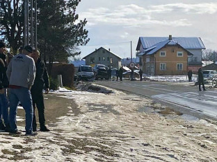 Težak udes kod Prnjavora: Sudarili se šlep služba i "mercedes"