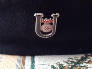 Градишчанин тврди да је добио отказ јер је муштерију упозорио да скине капу са усташким симболима