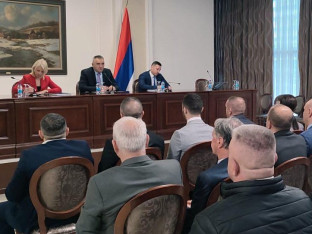 Minić razgovarao i sa socijalnim partnerima