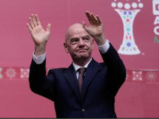 Pogledajte koliku platu ima predsjednik FIFA