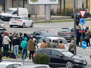Mještani opet blokirali puteve