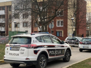 Eksplozija u Dobrinji - policija na terenu