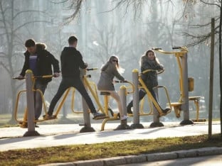 И данас топло, навече киша