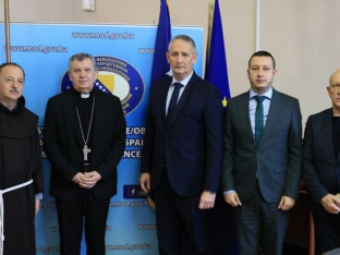 Гогановић захвалио надбискупу Вукшићу за допринос раду Војног ординаријата