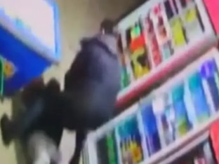 Gradonačelnik Niša razoružao pljačkaša prodavnice (VIDEO)