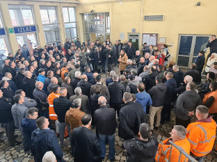 Радници "Жељезница" најављују обуставу рада због ниских плата