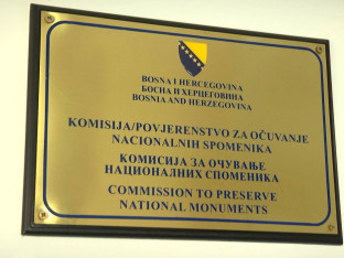 Šta se krije iza "tajnog" glasanja u Predsjedništvu BiH: Spomenici u političkom plamenu