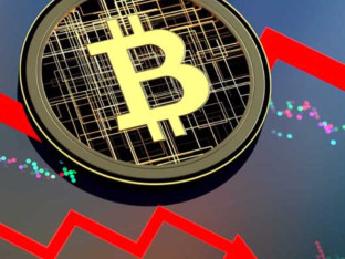 Биткоин нагло пао