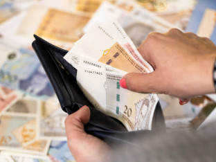 Почиње исплата увећаних јануарских пензија