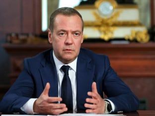 Medvedev pisao Dodiku: Solidarnost sa Republikom Srpskom