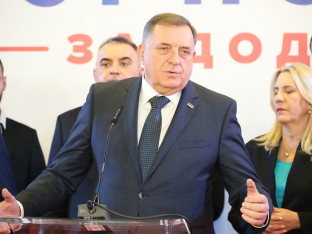 Dodik najavio vraćanje nadležnosti: Krećemo u politički napad