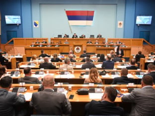Zakazana posebna sjednica NSRS o stanju u mljekarstvu
