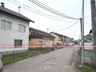 Pretresi na 18 lokacija u sedam gradova