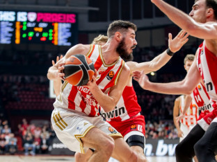 Zvezda prijetila, Olimpijakos odbio sve napade