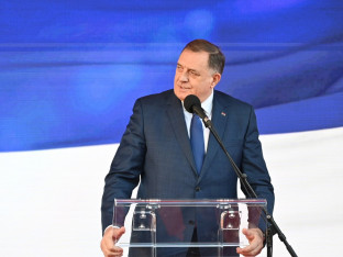 Dodik najavio veće plate u zdravstvu