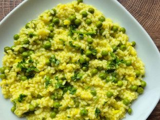 Recept dana: Rižoto s prazilukom i graškom