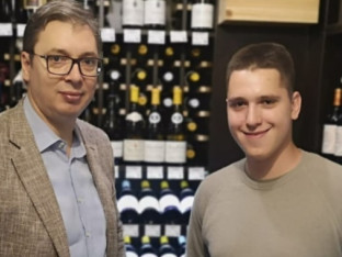 Aleksandar Vučić: Ako Danilo ima 700 hektara vinograda, ja nisam više predsjednik